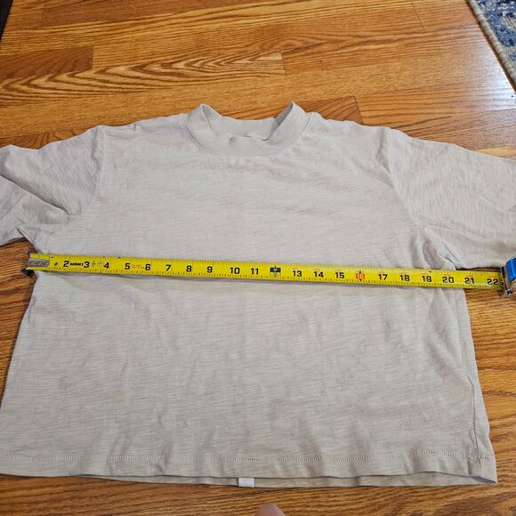 The Drop Cream Short Sleeve T-Shirt Size Small - Picture 6 of 6